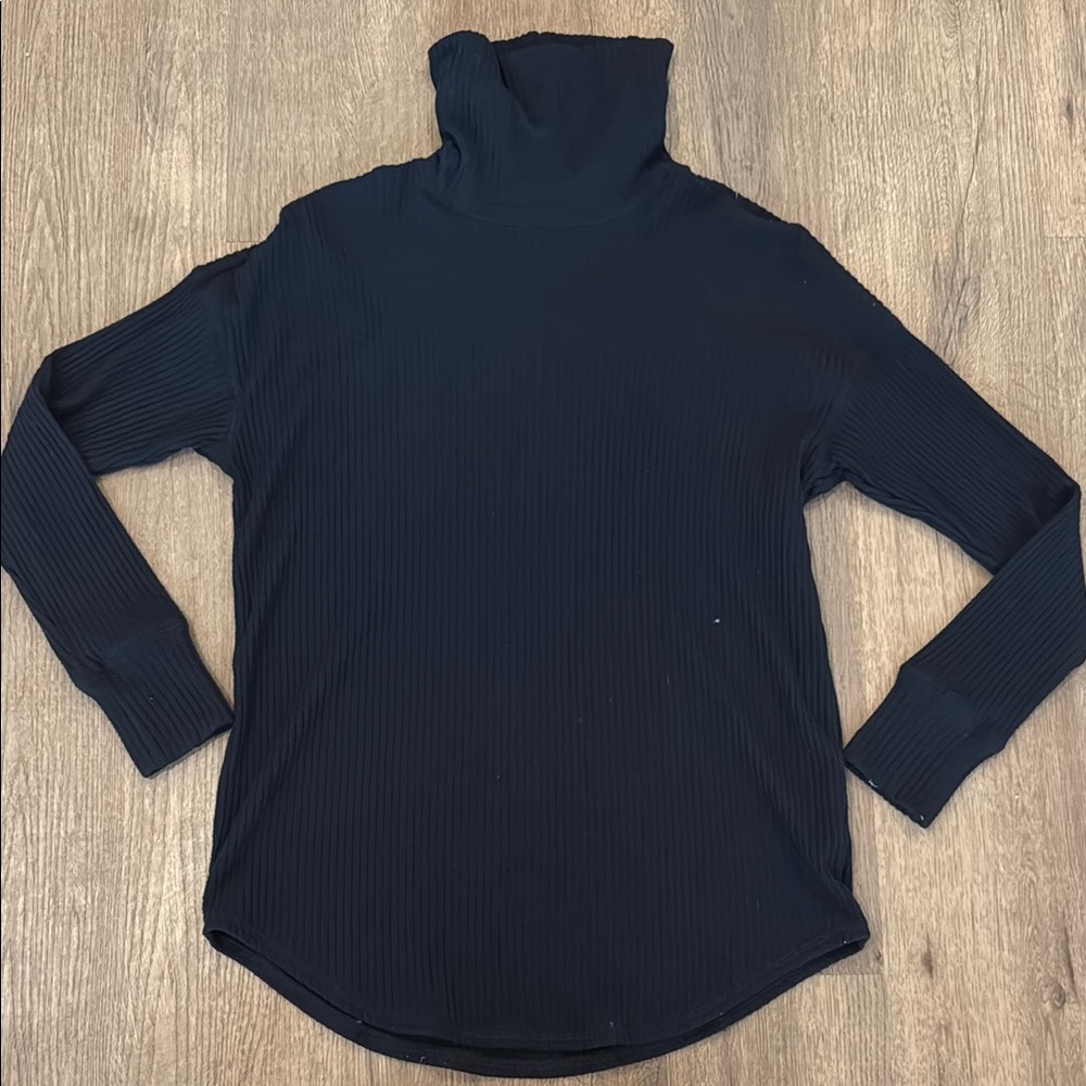 American Eagle Black Ribbed Turtleneck Sweater
